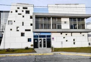 Programa Construir Santa Cruz para relevar la demanda de viviendas en la provincia.